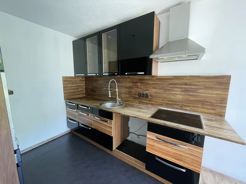 !WBS für Senioren erforderlich! 2 Zimmer mit Aufzug und Balkon — photo 1